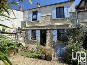 Village house at Saint-Bris-le-Vineux (89530)