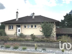 House in Hauteroche (39570)