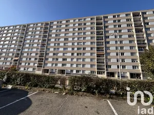 Apartment at Saint-Étienne (42100)