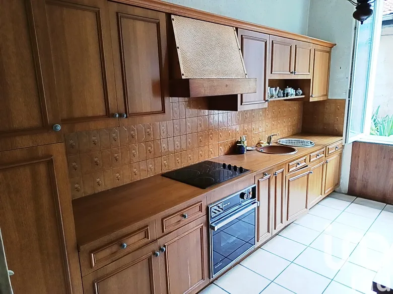 Appartement 2 pièces 46 m² · à Saint-Étienne · 46 m² · 55 000 €