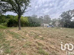 Terrain à bâtir à Saint-Benoît-la-Forêt (37500)