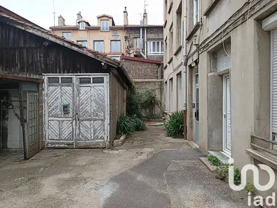 Building in Saint-Étienne (42100)