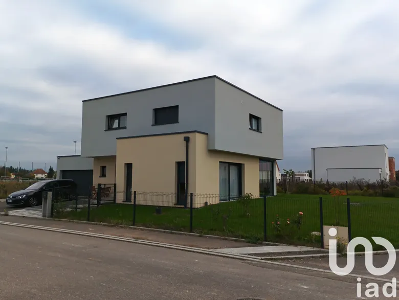 Maison 8 pièces 143 m² · à Ensisheim · 143 m² · 530 000 €
