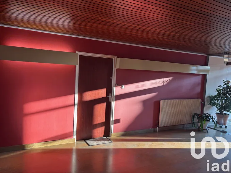Appartement 2 pièces 60 m² · à Montceau-les-Mines · 59,9 m² · 75 000 €