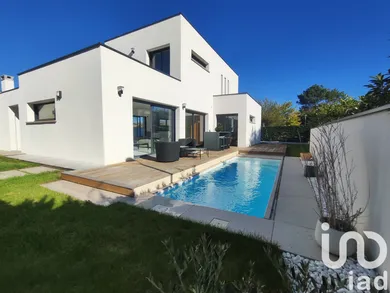 Maison d'architecte à Artigues-près-Bordeaux, France (33370)