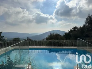 Maison traditionnelle à La Garde-Freinet (83680)