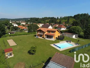 Maison d'architecte à Poncin (01450)