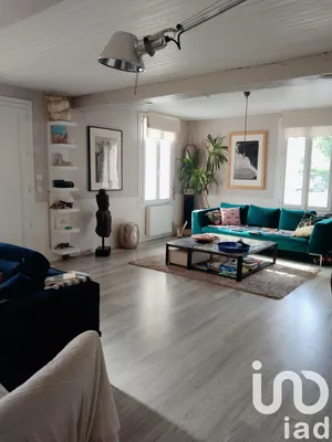 House at Noaillan (33730)