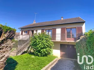 House at Charny (89120)