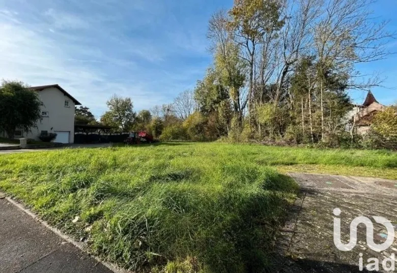 Terrain à bâtir à Heining-lès-Bouzonville (57320) · 32 990 €