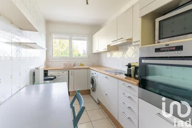 Apartment in Brunoy (91800)