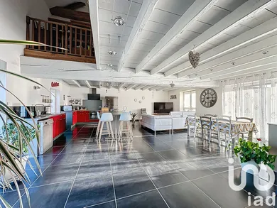 Maison de campagne à Saint-Varent (79330)