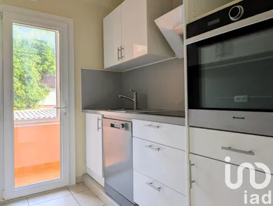 Appartement à Hyères (83400)