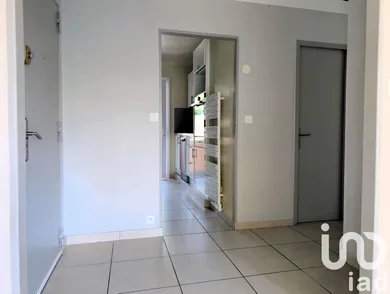 Appartement à Hyères (83400)