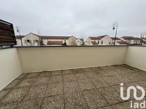 Apartment at Tigery (91250)