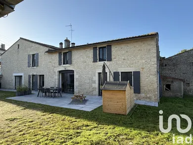 Maison à Val-du-Mignon (79210)