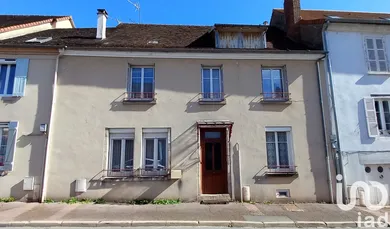 Townhouse in Saint-Yrieix-la-Perche (87500)