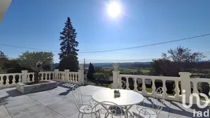 Maison d'architecte à Saint-Vit (25410)
