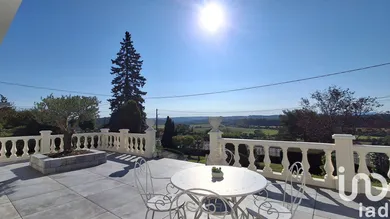 Architectural house at Saint-Vit (25410)