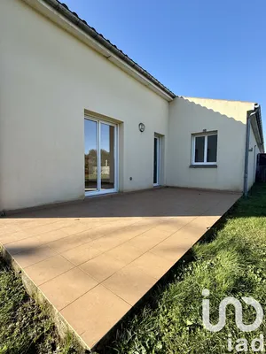 House at Benon (17170)