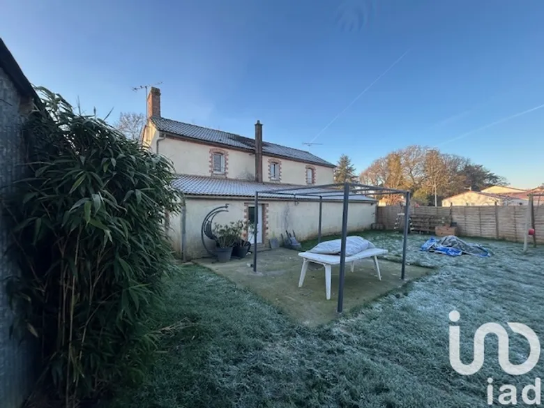 Maison 4 pièces 106 m² · à Saint-Denis-la-Chevasse · 106 m² · 185 000 €