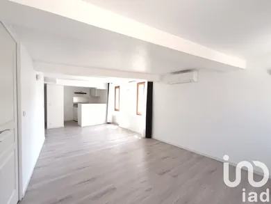 Apartment in Le Luc (83340)