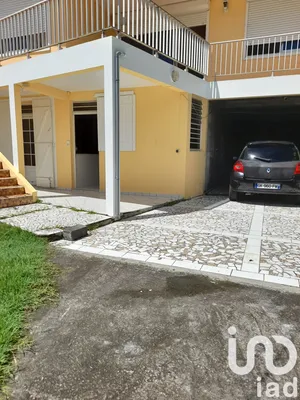 Appartement à Sainte-Anne (97180)