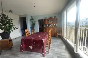 Appartement à Sainte-Geneviève-des-Bois (91700)