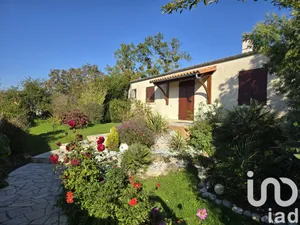 Maison à Bords (17430)