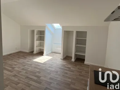 Studio à Orléans (45000)