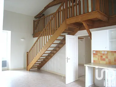 Immeuble à Barbezieux-Saint-Hilaire (16300)