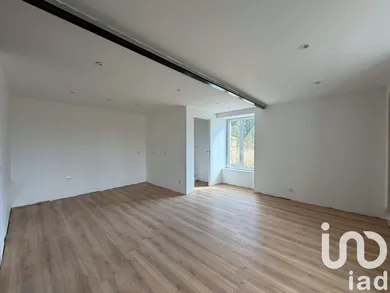 House at Saint-Jean-de-Sauves (86330)