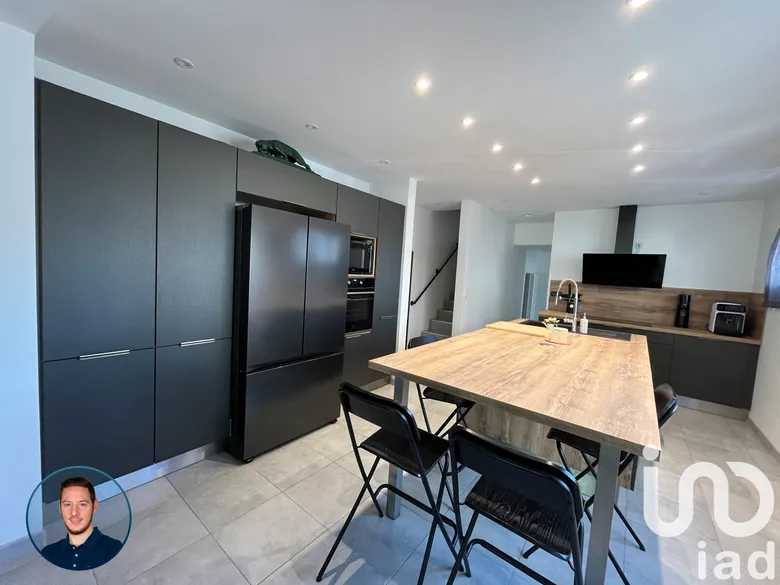 Maison 6 pièces 133 m² · à Épernon · 133 m² · 270 000 €