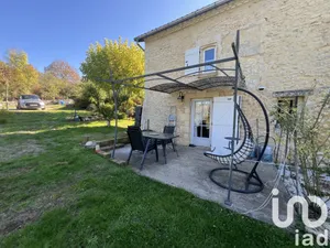 Maison de campagne à Val de Louyre et Caudeau (24510)