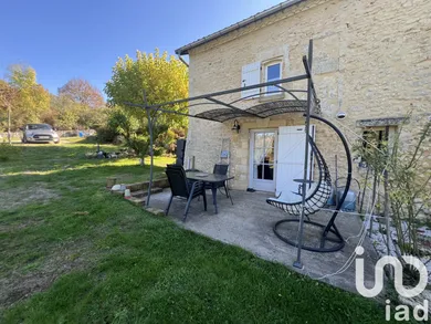 Maison de campagne à Val de Louyre et Caudeau (24510)