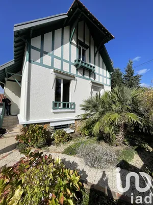 Traditional house at Brunoy (91800)