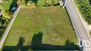 Terrain à bâtir à Châteauneuf-sur-Charente (16120)