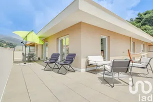 Apartment in Menton (06500)