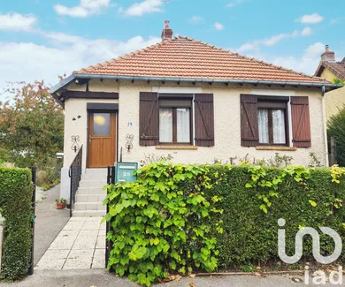 House at Hirson (02500)