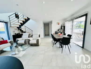 Mansion in Trélévern (22660)