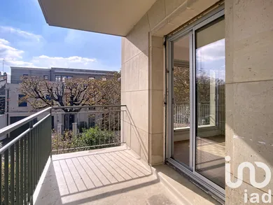 Apartment at Saint-Maur-des-Fossés (94210)