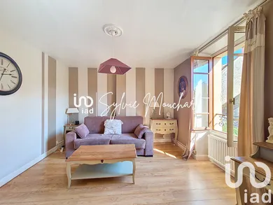 Apartment at Dampierre-en-Yvelines (78720)