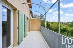 Apartment in Plan-d'Aups-Sainte-Baume (83640)