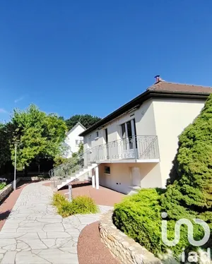 House at Tours (37100)