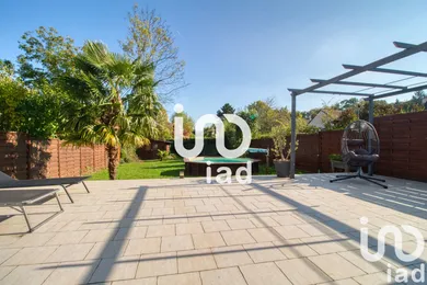 Maison à Saint-Thibault-des-Vignes (77400)