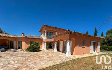 Architectural house at Roquebrune-sur-Argens (83520)