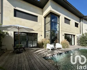 Maison à Bordeaux (33000)