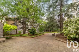 Apartment at Villeurbanne (69100)