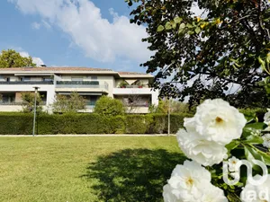 Appartement à Aix-en-Provence (13090)