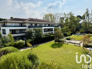 Apartment in Aix-en-Provence (13090)